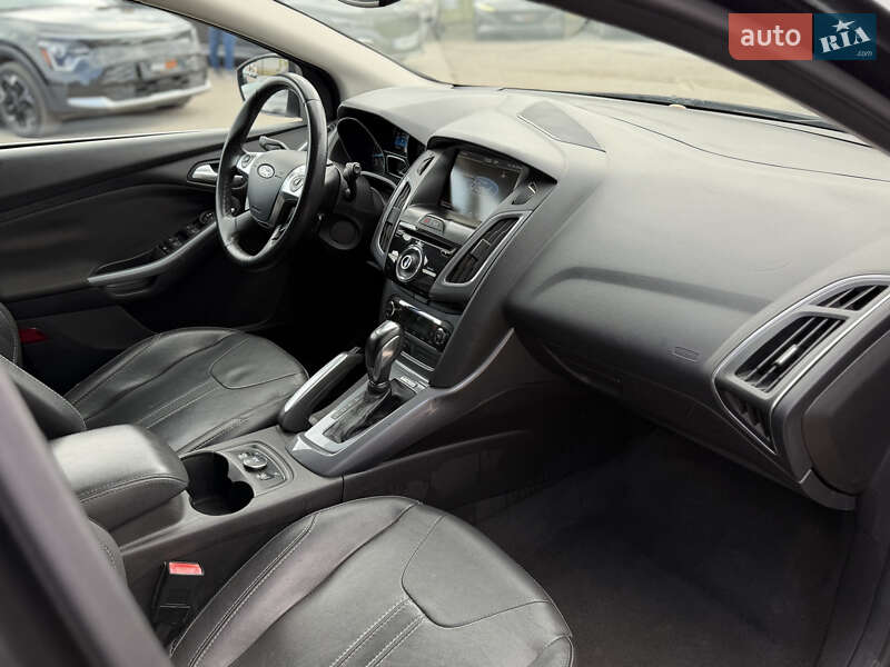 Хэтчбек Ford Focus 2012 в Шептицькому