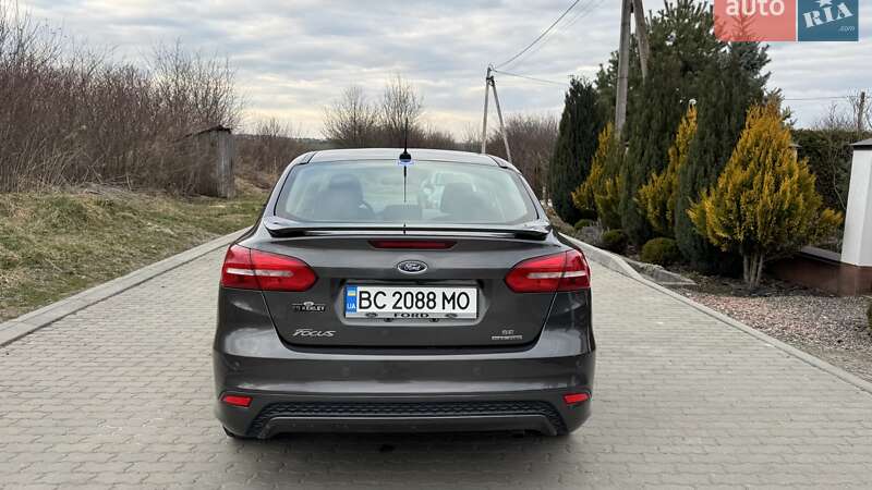 Седан Ford Focus 2015 в Львове