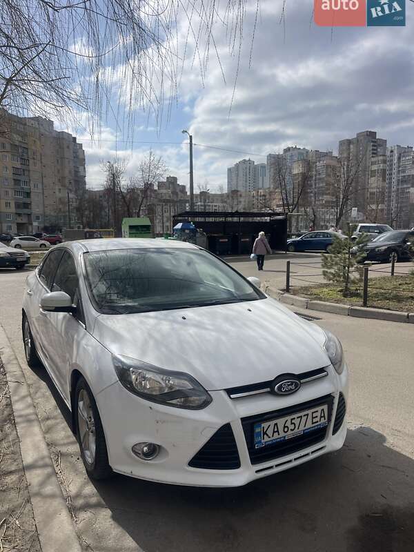 Седан Ford Focus 2013 в Киеве фото 5 Седан Ford Focus 2013 в Киеве