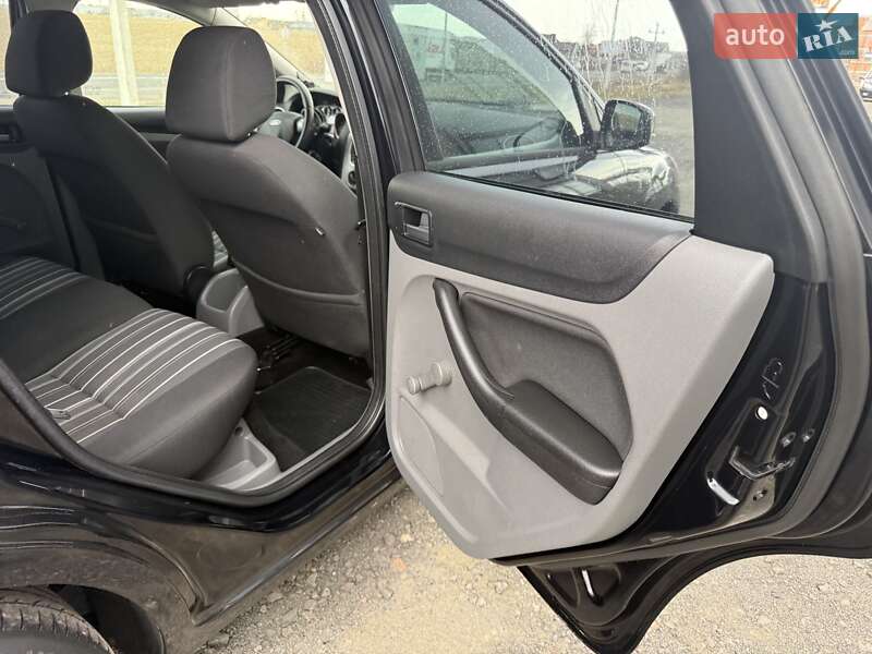 Универсал Ford Focus 2010 в Луцке фото 33 Универсал Ford Focus 2010 в Луцке