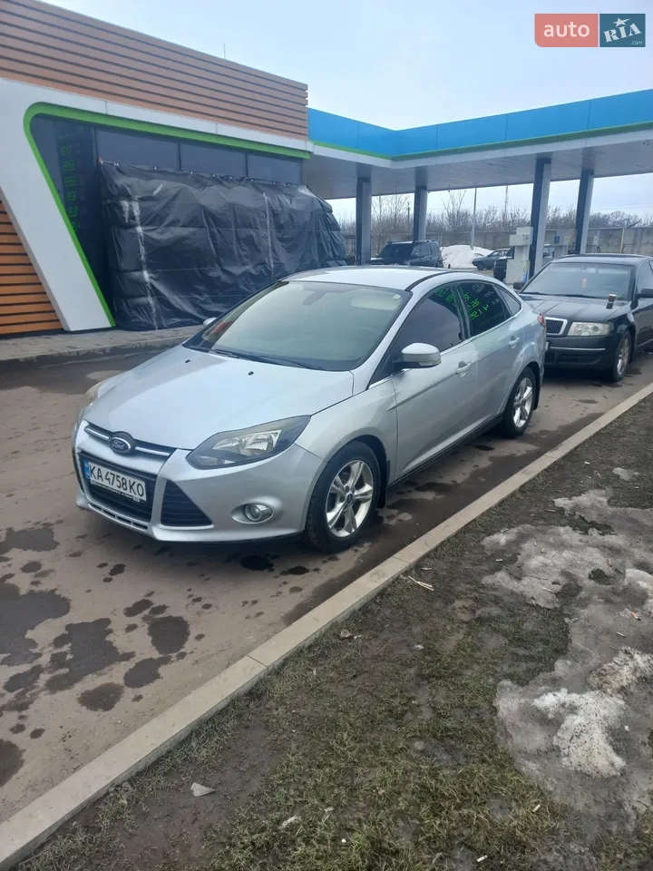 2010 Ford Focus - мініатюра 13