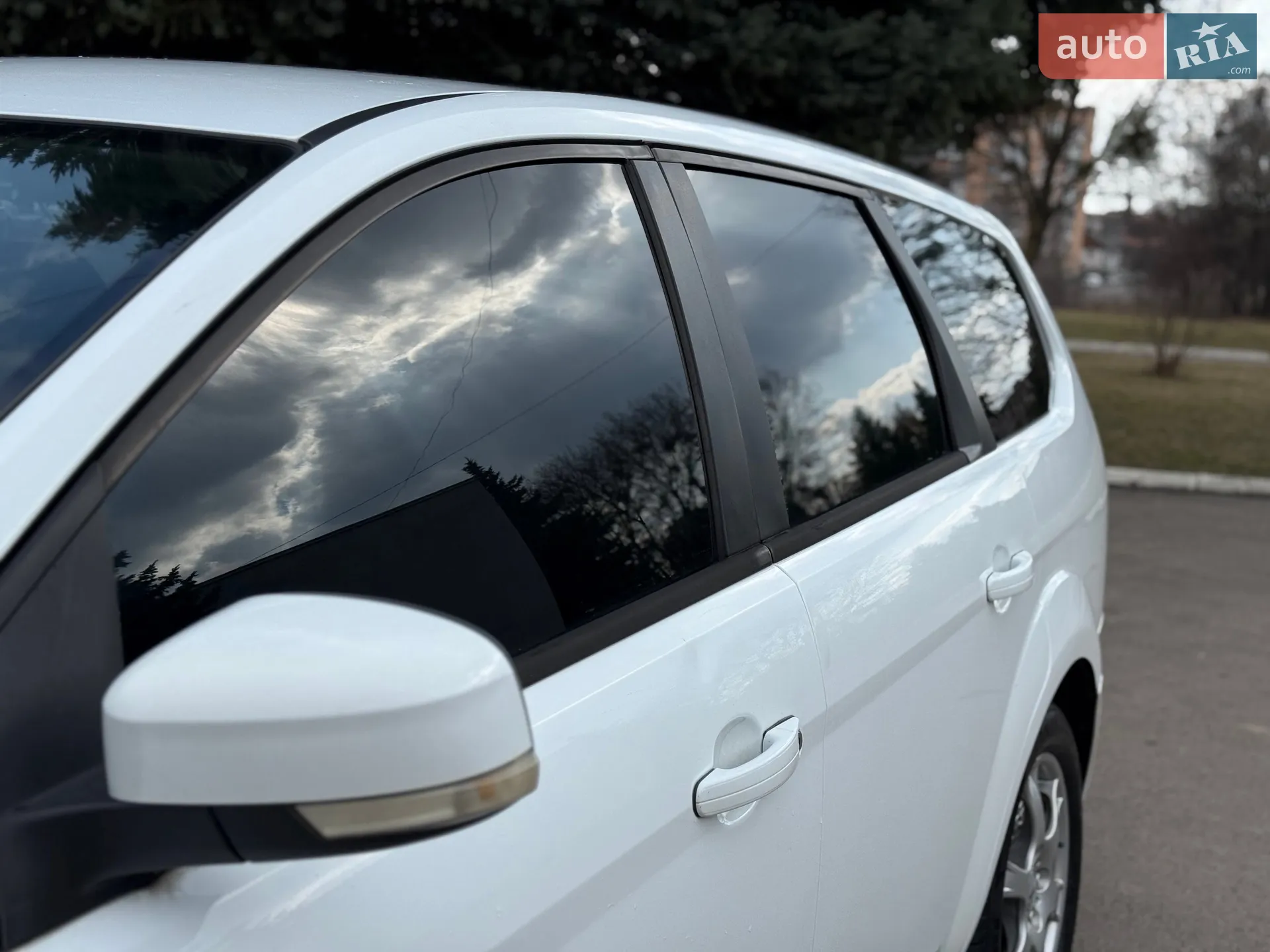 2010 Ford Focus - мініатюра 8