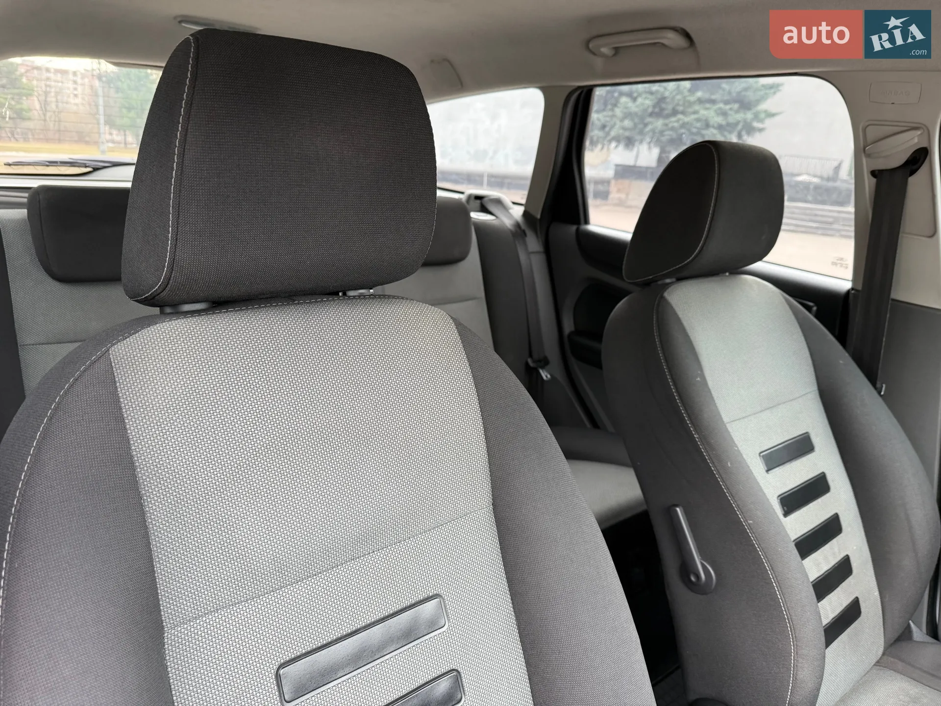 2010 Ford Focus - мініатюра 32