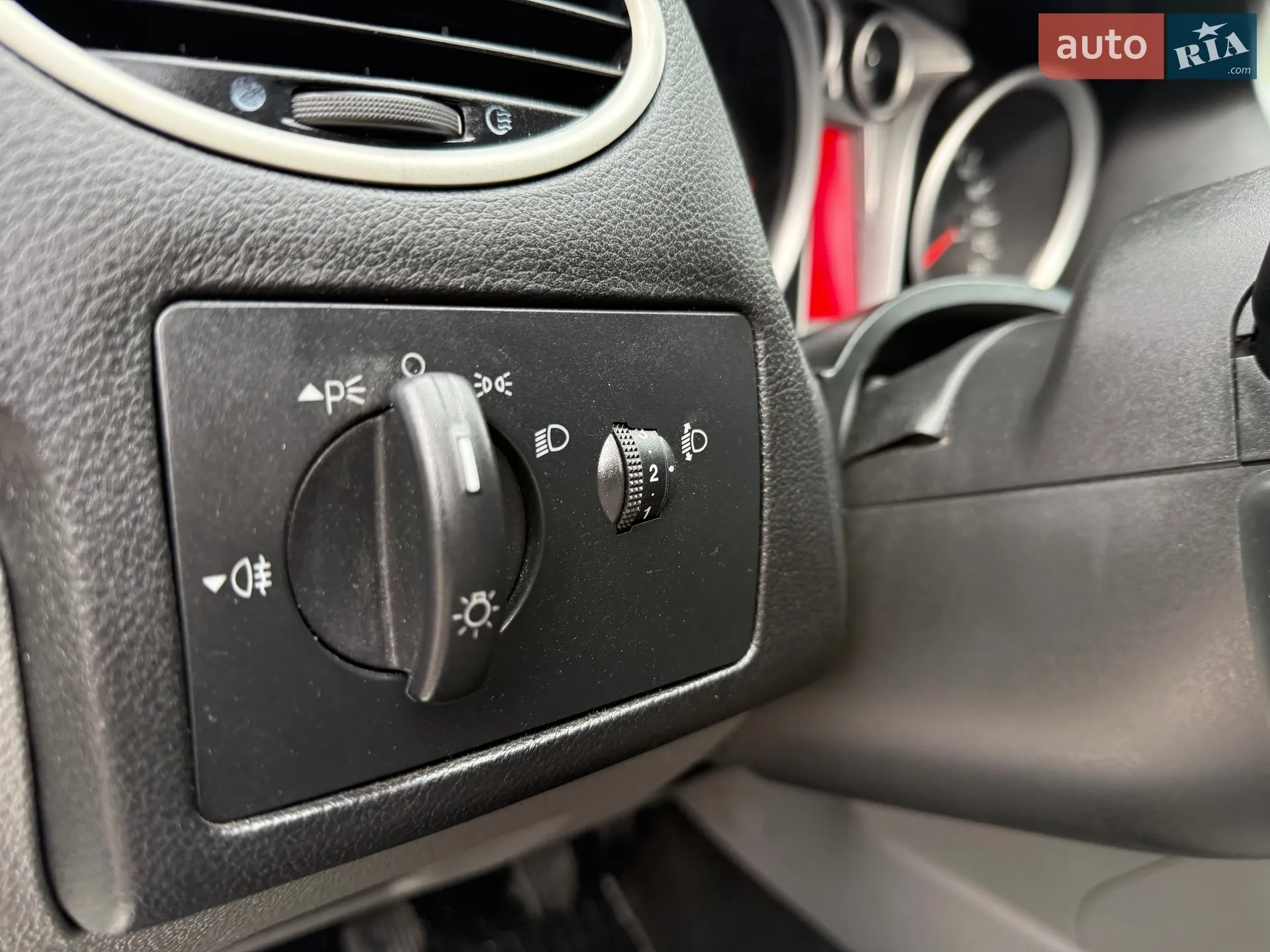 2010 Ford Focus - мініатюра 47