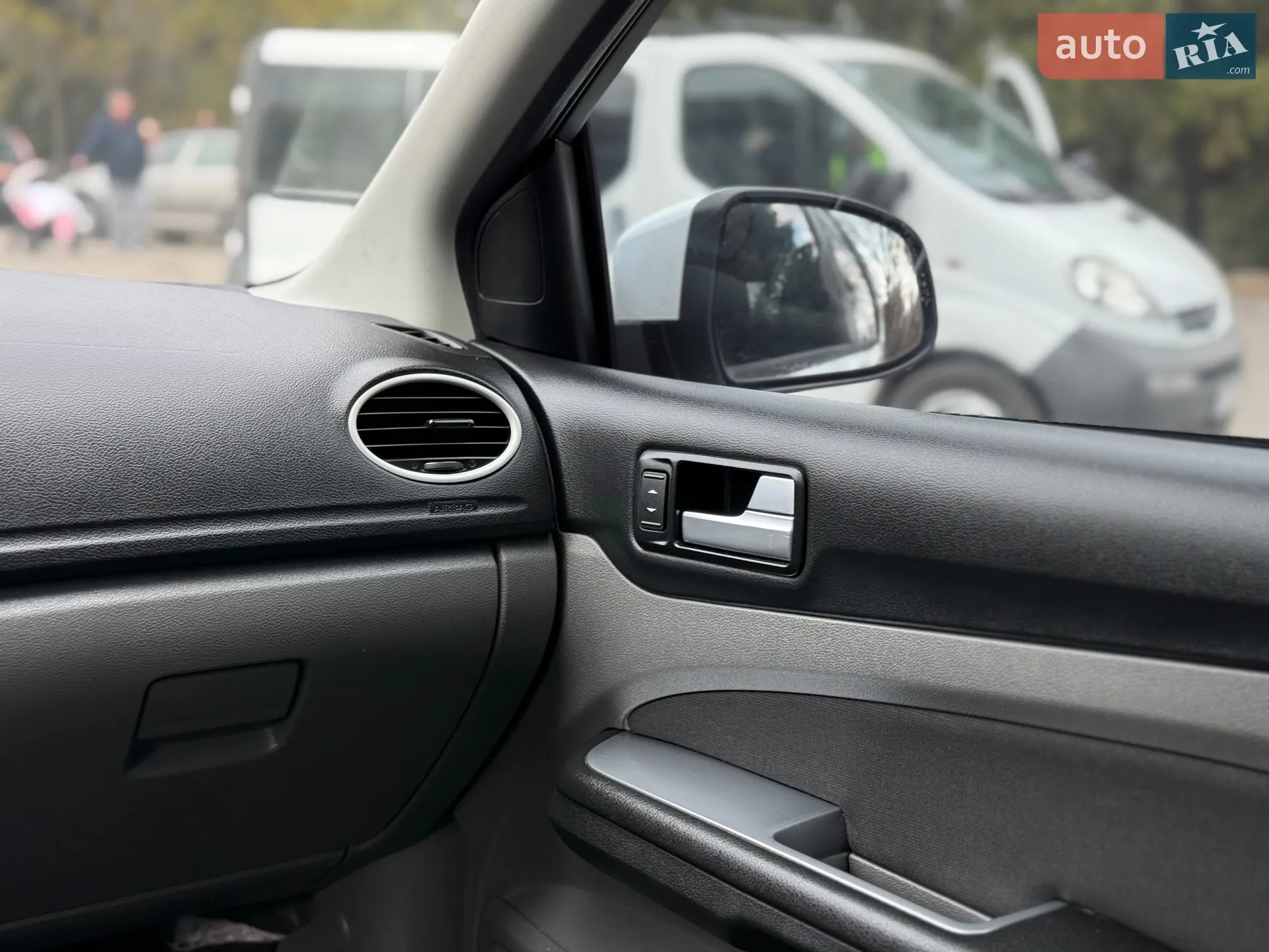 2010 Ford Focus - мініатюра 54