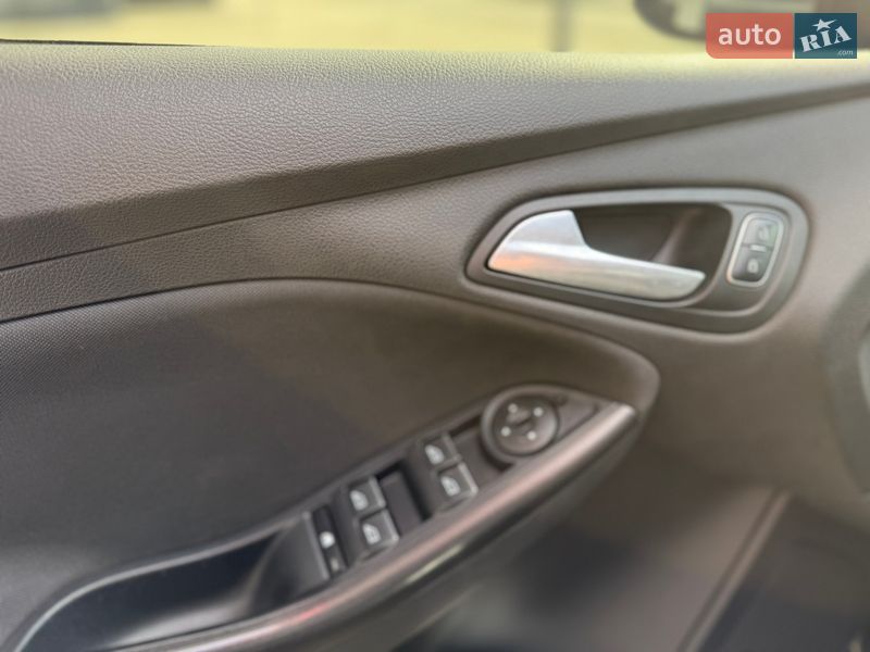 Универсал Ford Focus 2017 в Киеве фото 24 Универсал Ford Focus 2017 в Киеве