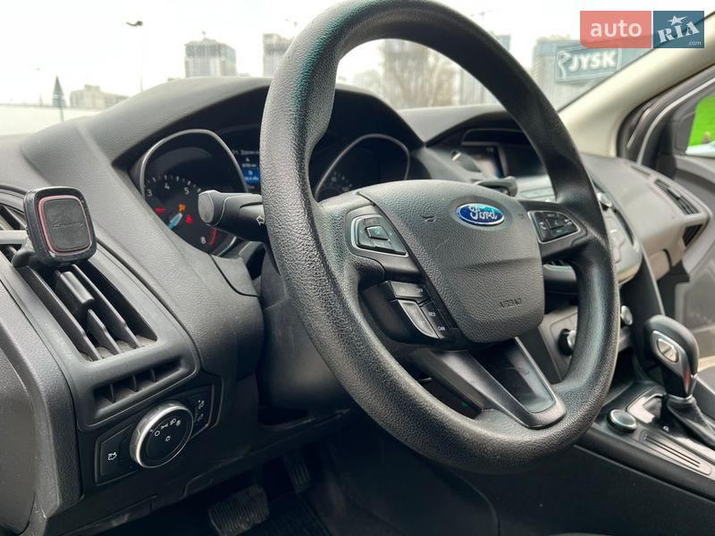 Седан Ford Focus 2017 в Киеве