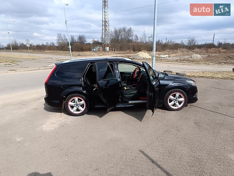 Универсал Ford Focus 2010 в Львове