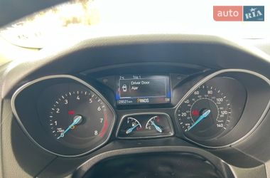 Седан Ford Focus 2018 в Черновцах