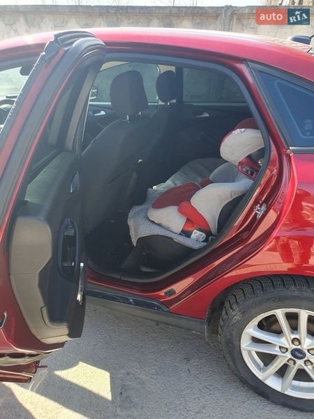 Седан Ford Focus 2016 в Львові