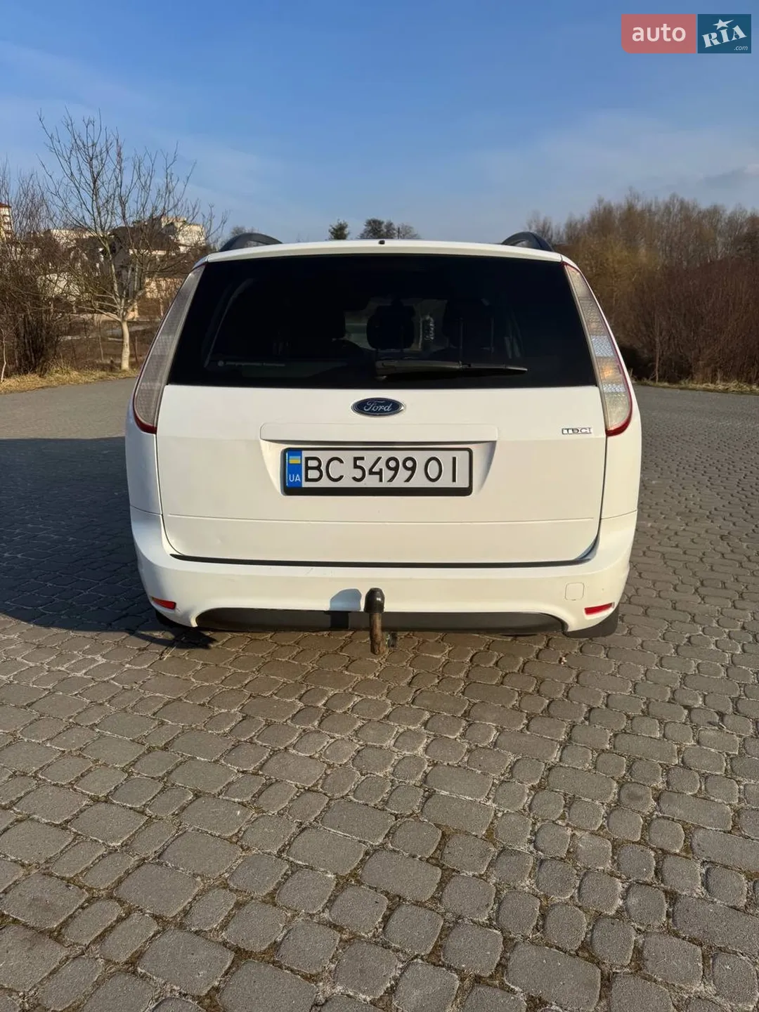 2010 Ford Focus - мініатюра 9