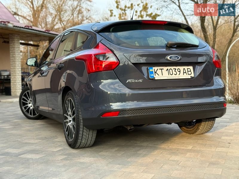 Хетчбек Ford Focus 2011 в Калуші