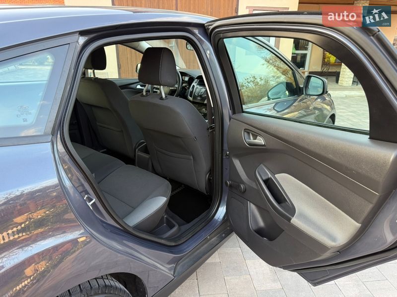 Хетчбек Ford Focus 2011 в Калуші