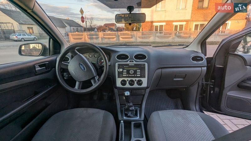 Универсал Ford Focus 2007 в Ровно фото 2 Универсал Ford Focus 2007 в Ровно