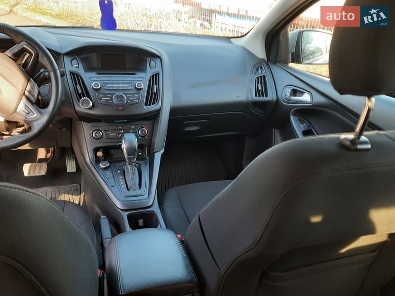 Хэтчбек Ford Focus 2017 в Луцке