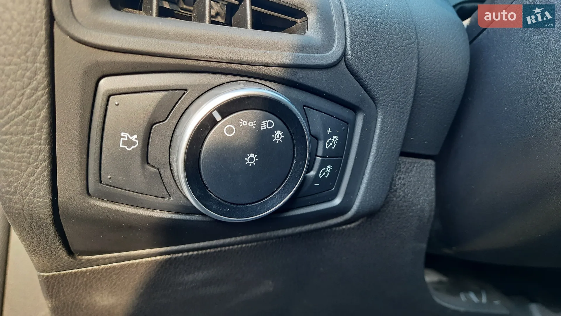2017 Ford Focus - мініатюра 20