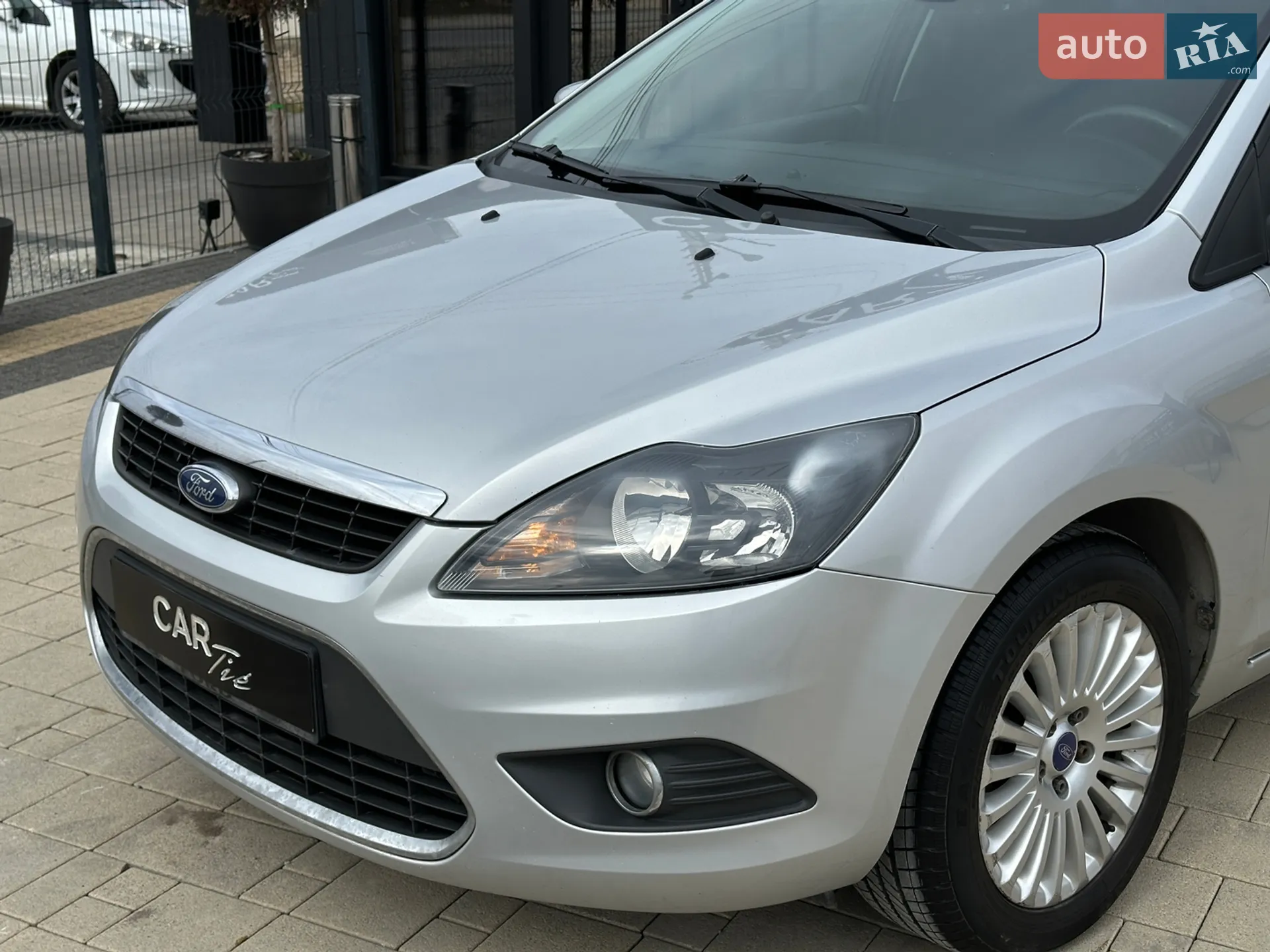 2010 Ford Focus - мініатюра 5