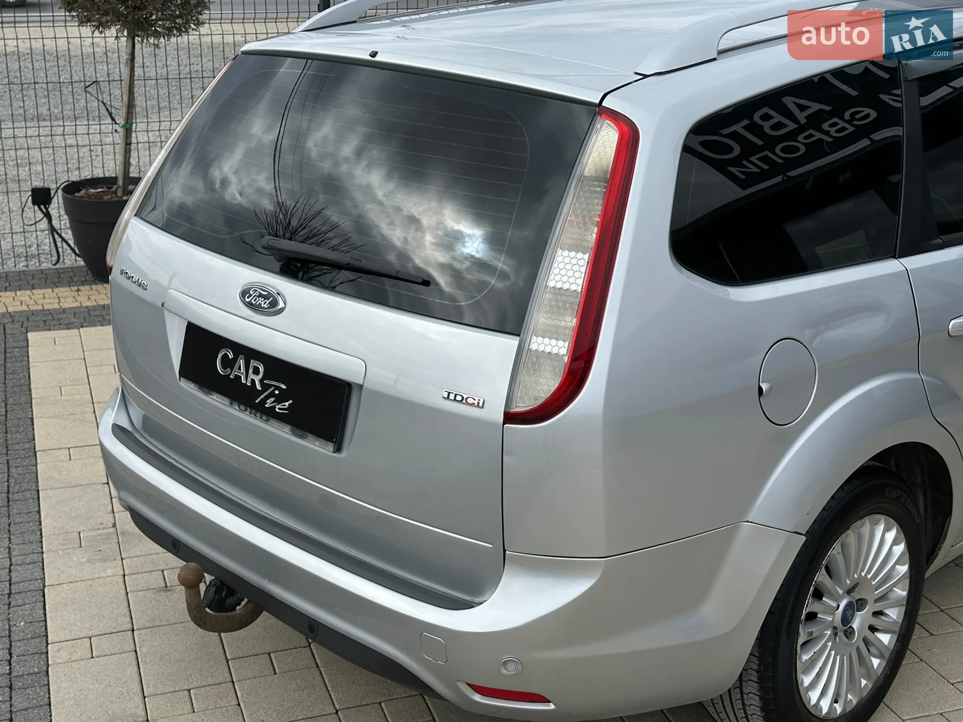 2010 Ford Focus - мініатюра 15