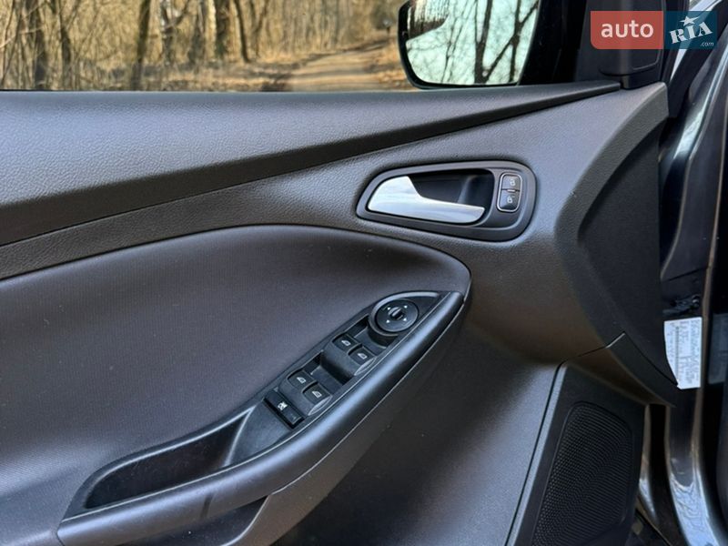 Седан Ford Focus 2016 в Києві