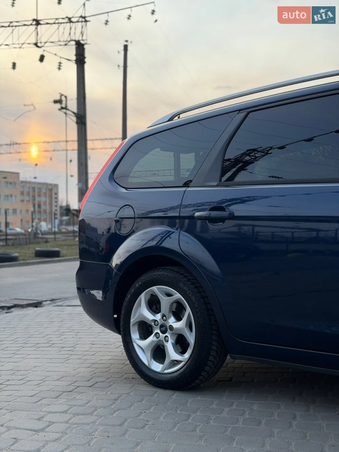 2010 Ford Focus - мініатюра 3