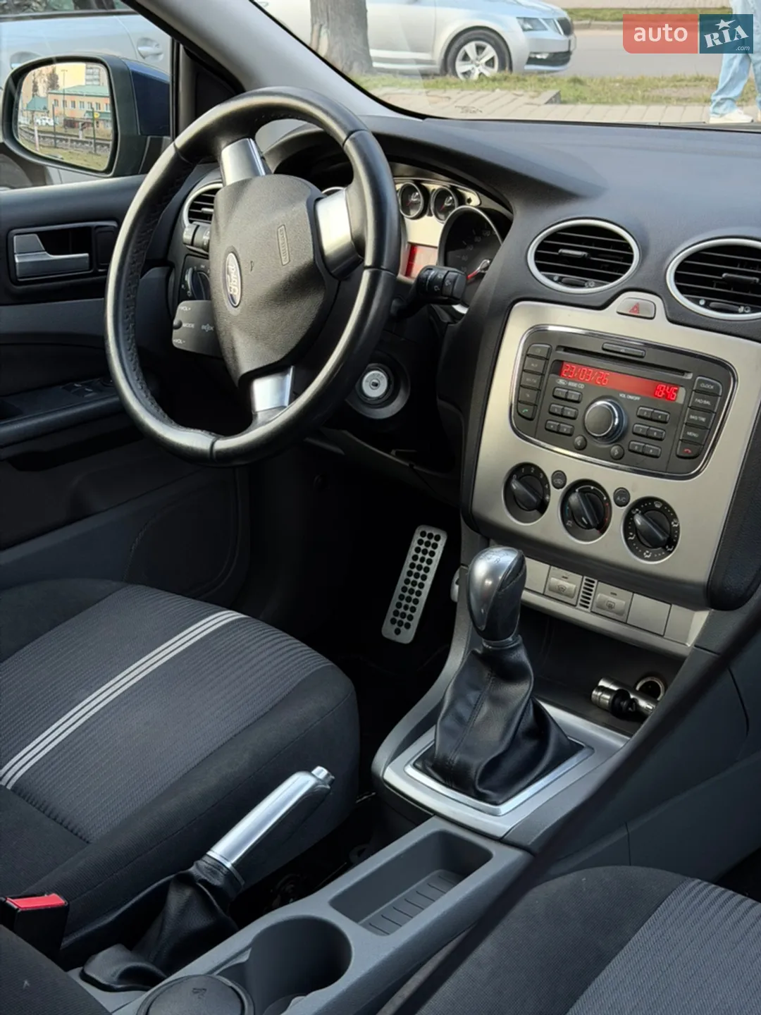 2010 Ford Focus - мініатюра 12