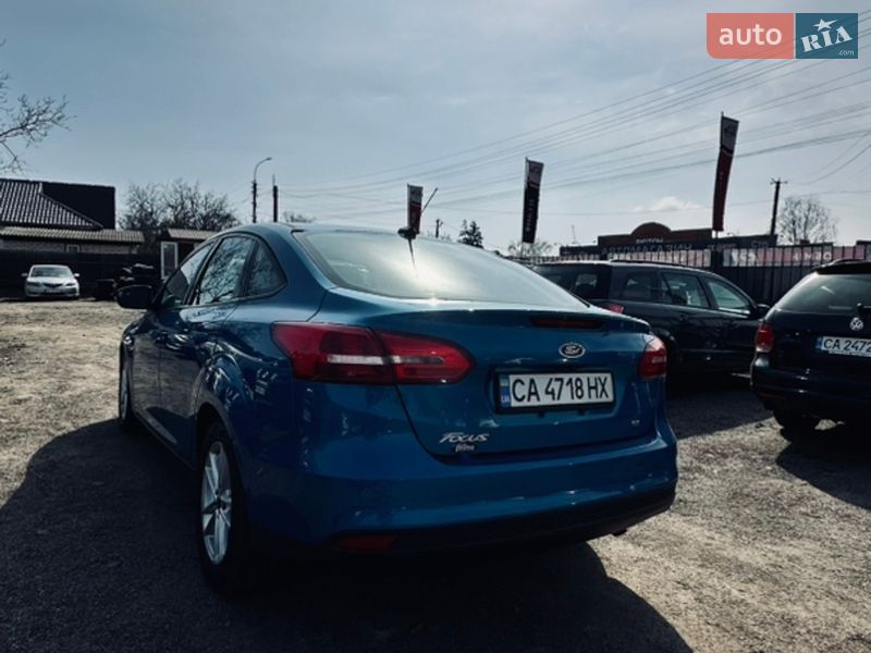 Седан Ford Focus 2016 в Смілі