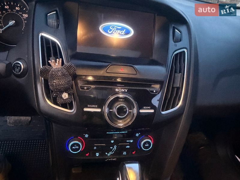 Седан Ford Focus 2016 в Сумах