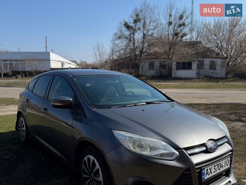 Хэтчбек Ford Focus 2014 в Харькове