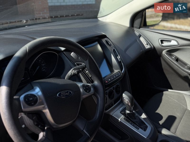 Хэтчбек Ford Focus 2014 в Харькове