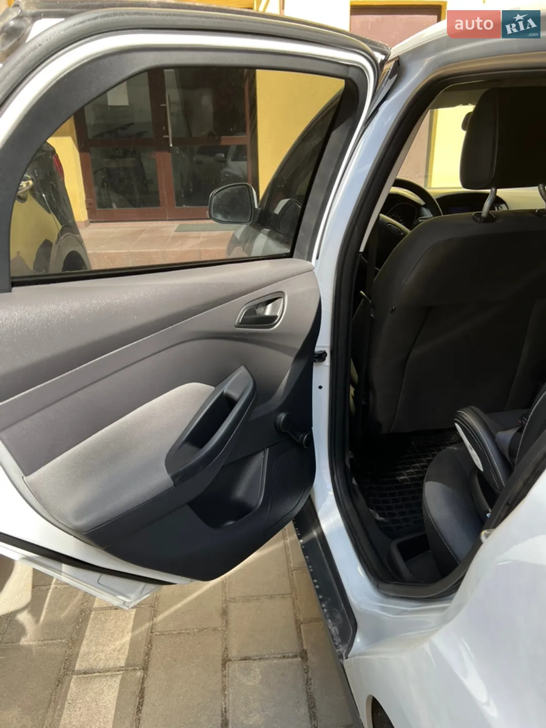 2012 Ford Focus - мініатюра 11