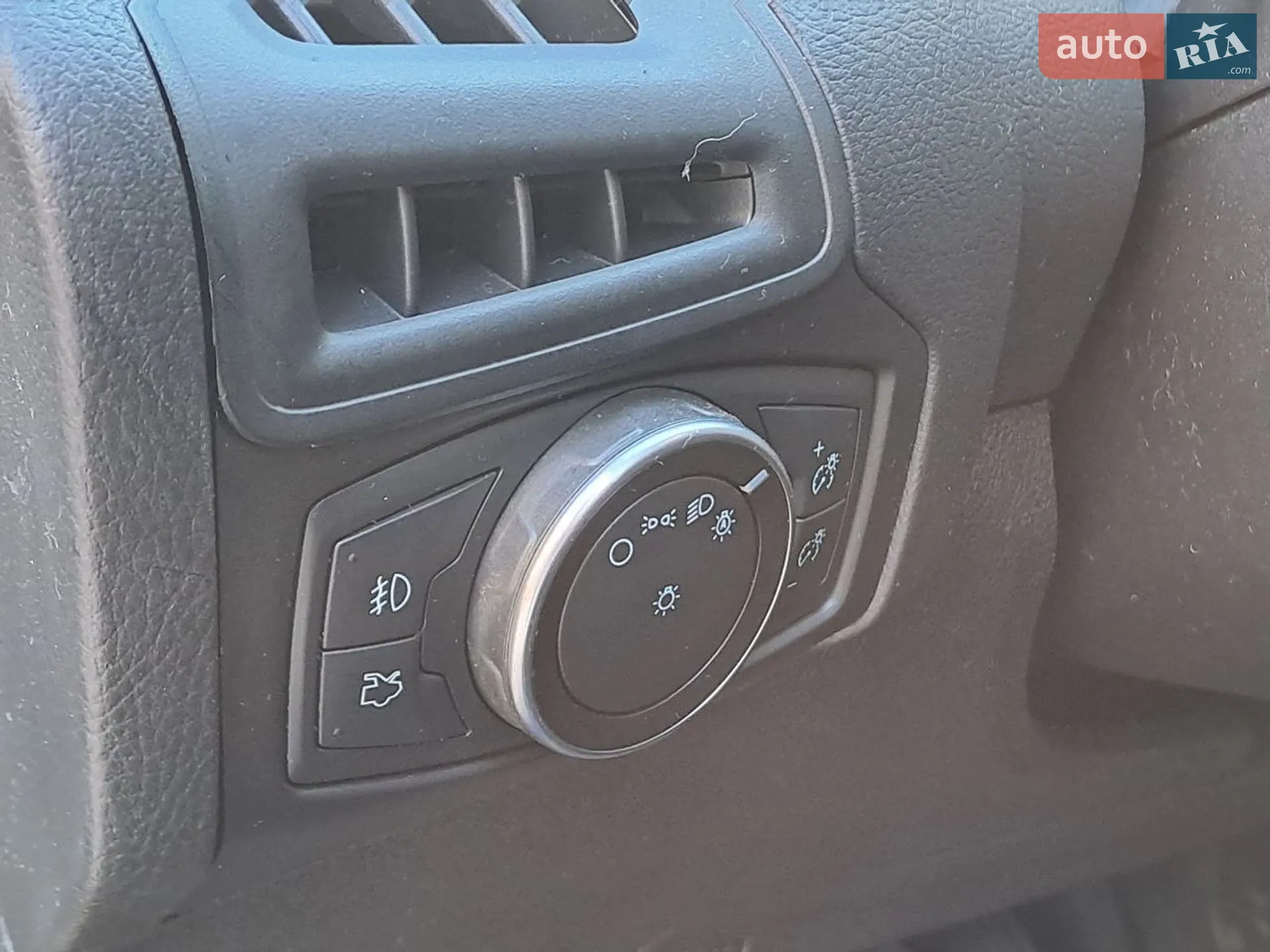 2018 Ford Focus - мініатюра 12