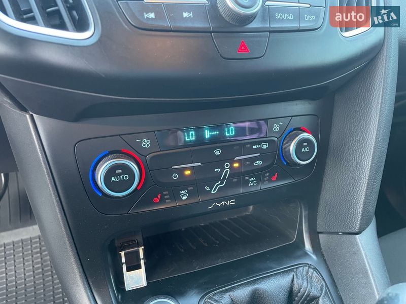 Універсал Ford Focus 2015 в Золочеві