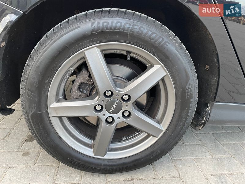 Універсал Ford Focus 2015 в Золочеві