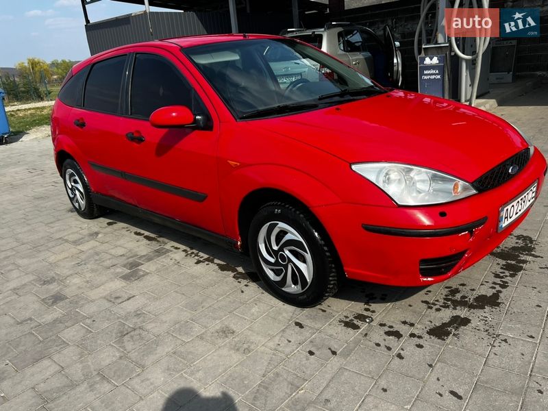 Хетчбек Ford Focus 2002 в Виноградові