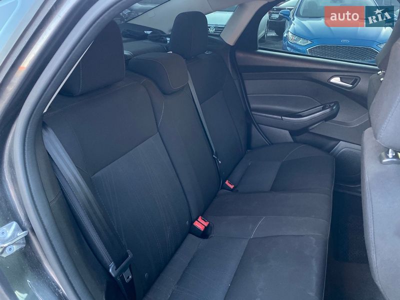 Седан Ford Focus 2017 в Киеве фото 24 Седан Ford Focus 2017 в Киеве