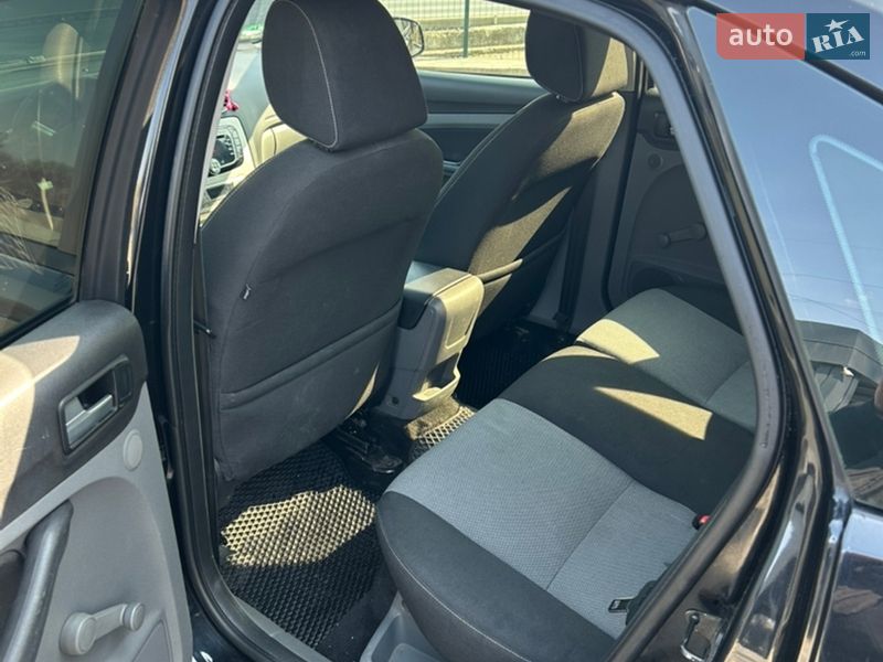 Хетчбек Ford Focus 2010 в Львові