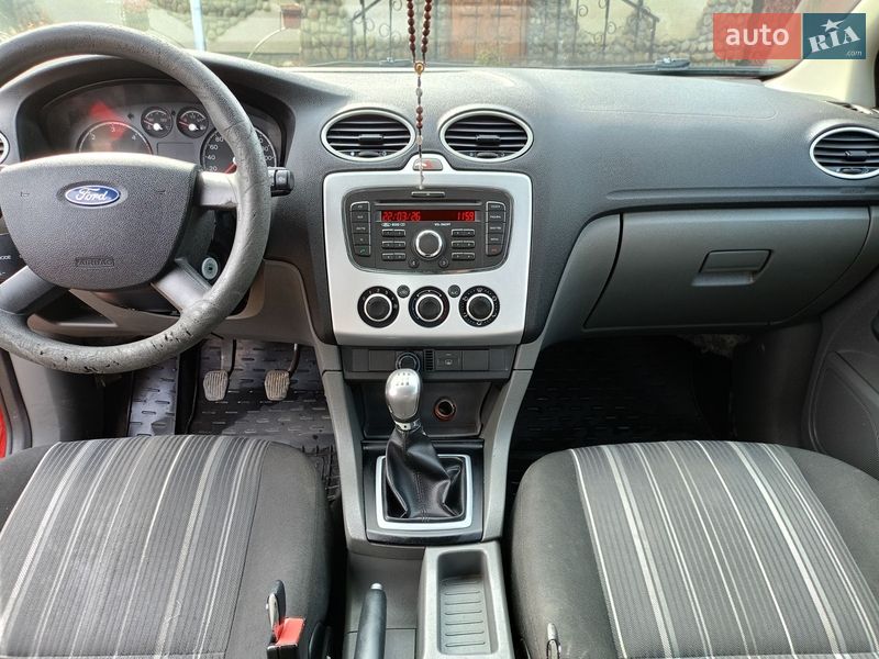 Хэтчбек Ford Focus 2010 в Бродах