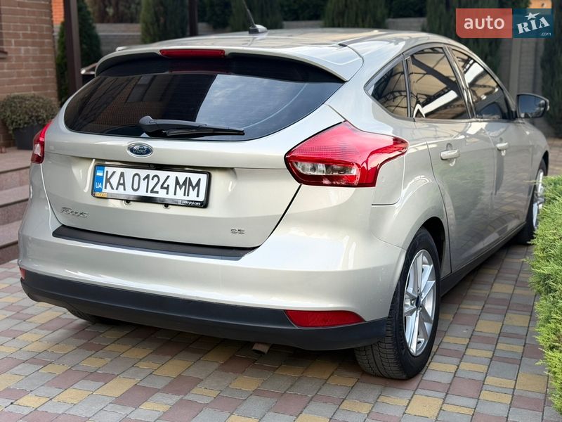 Хетчбек Ford Focus 2015 в Дніпрі