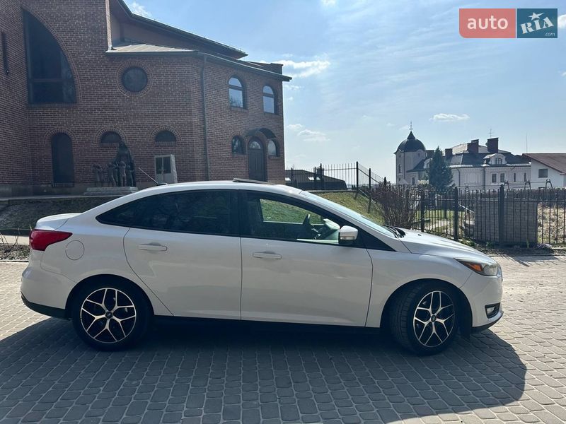 Седан Ford Focus 2017 в Львове