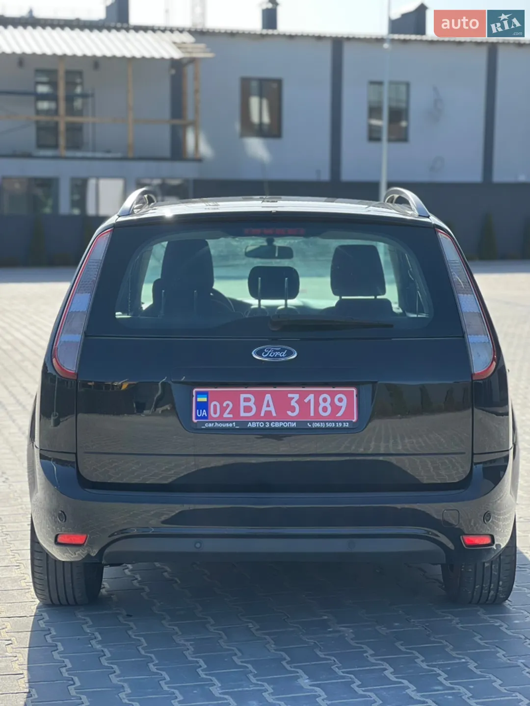 2010 Ford Focus - мініатюра 9