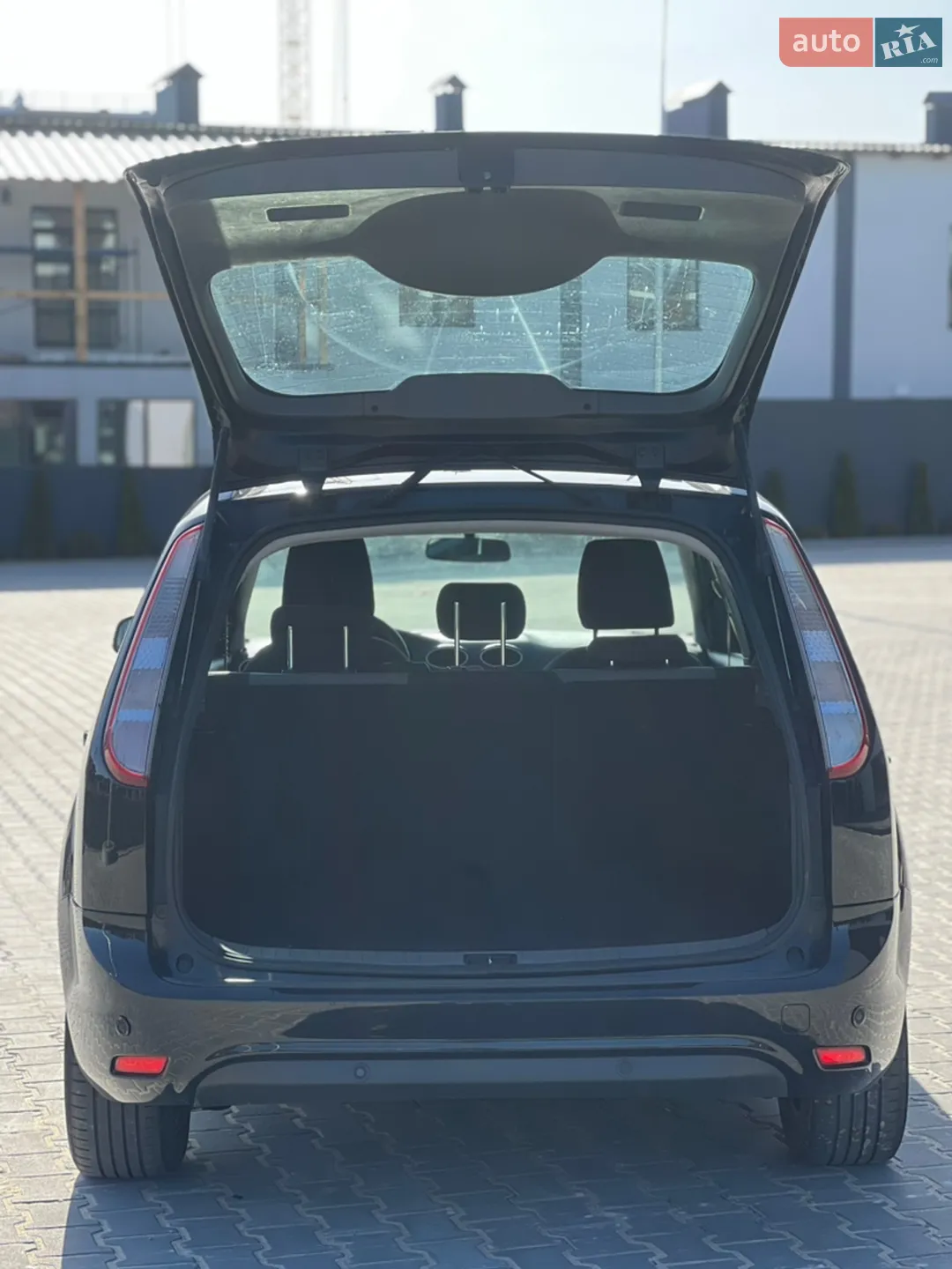 2010 Ford Focus - мініатюра 31