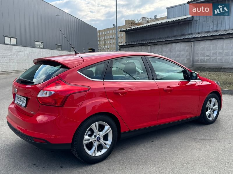 Хэтчбек Ford Focus 2011 в Киеве