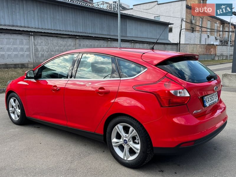 Хэтчбек Ford Focus 2011 в Киеве