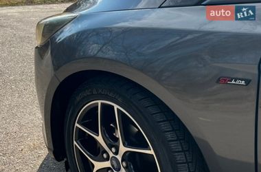 Хэтчбек Ford Focus 2015 в Ровно