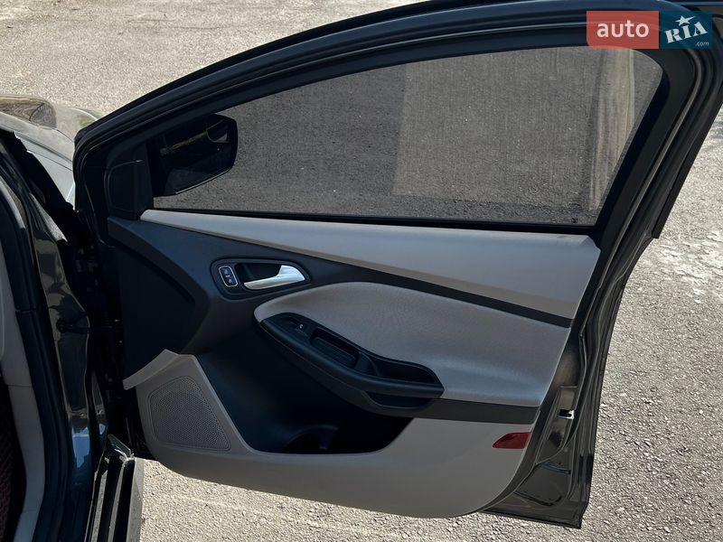 Хэтчбек Ford Focus 2015 в Ровно