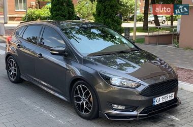 Хэтчбек Ford Focus 2015 в Ровно