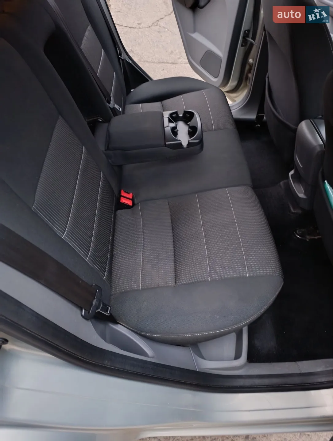 2010 Ford Focus - мініатюра 6