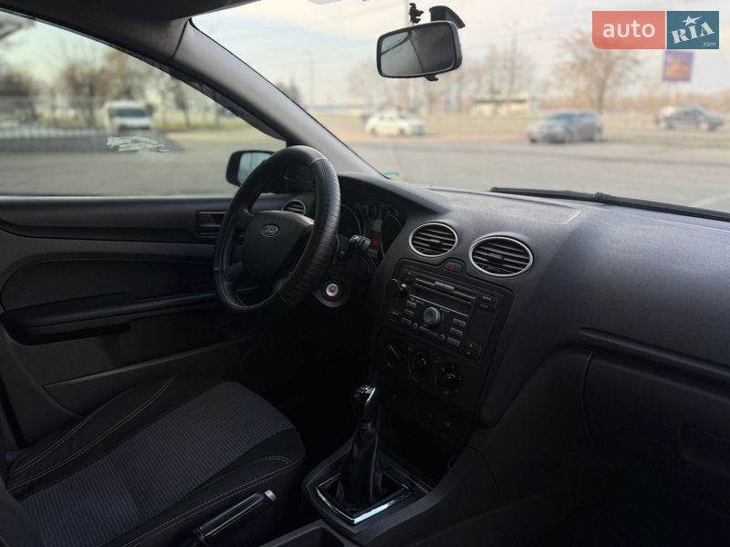 Хэтчбек Ford Focus 2005 в Днепре фото 8 Хэтчбек Ford Focus 2005 в Днепре