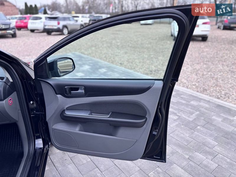 Универсал Ford Focus 2011 в Коломые фото 32 Универсал Ford Focus 2011 в Коломые