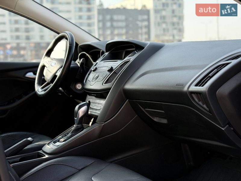 Седан Ford Focus 2015 в Львове